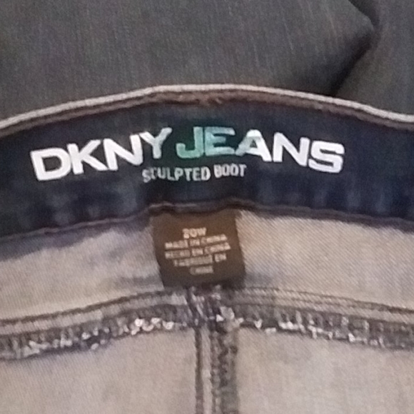 DKNY Sculpted Boot Size 20 Women's Jeans - Picture 6 of 9